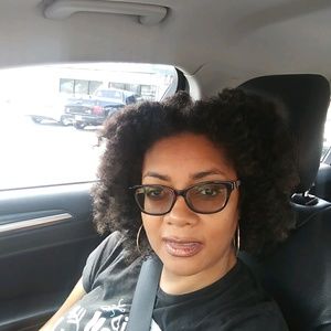 Meet your Posher, Teresa